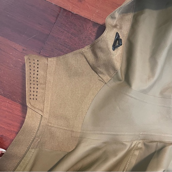 Uniqlo Blocktech Parka Brown XL Waterproof Rain Jacket Windbreaker Outdoor - Picture 13 of 14